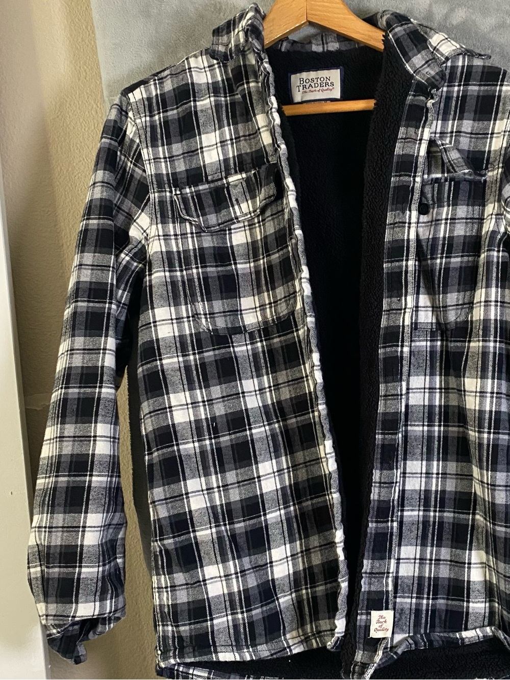 Boston Traders Black Sherpa-Lined Plaid Trim Jacket size medium